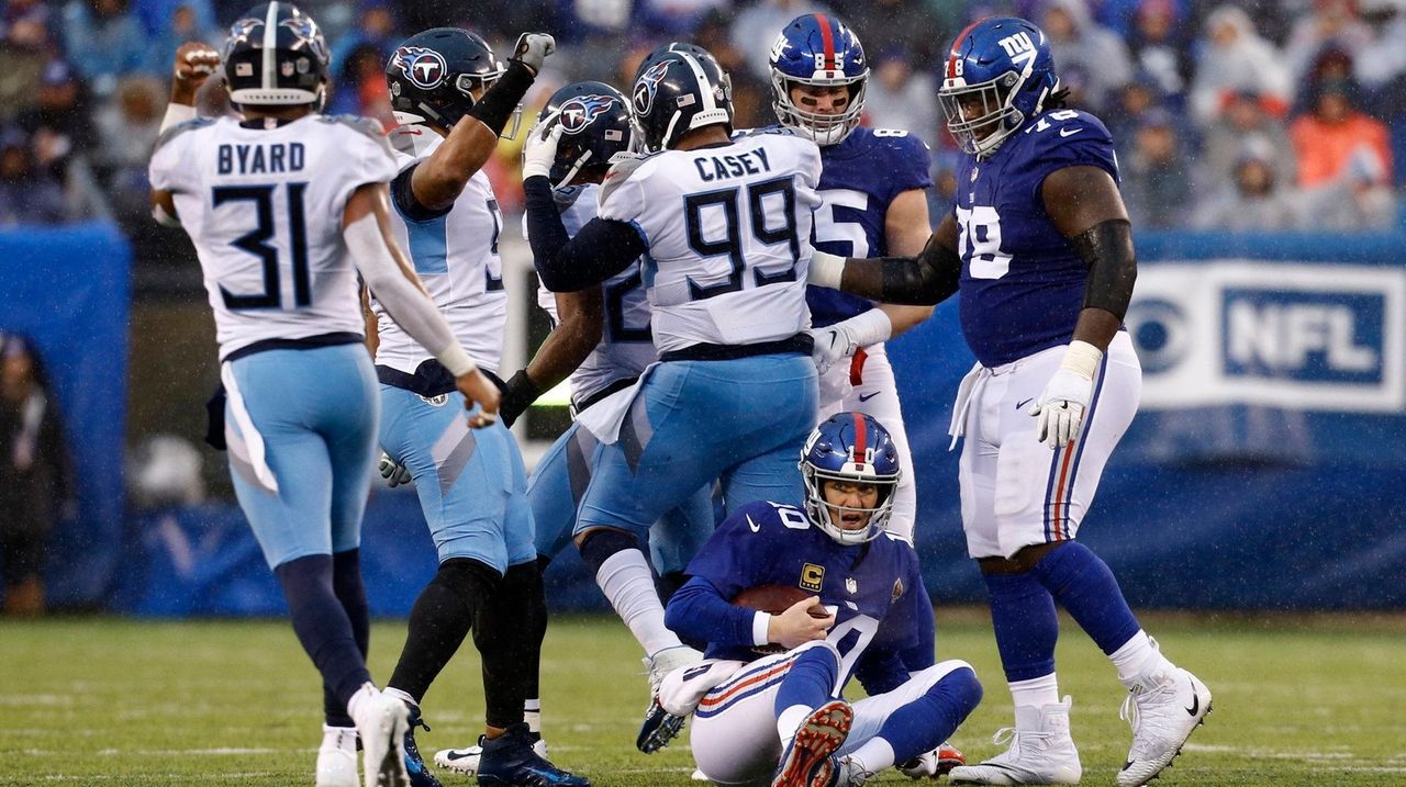 NY Giants break out of losing slump with 36-7 blowout over Titans