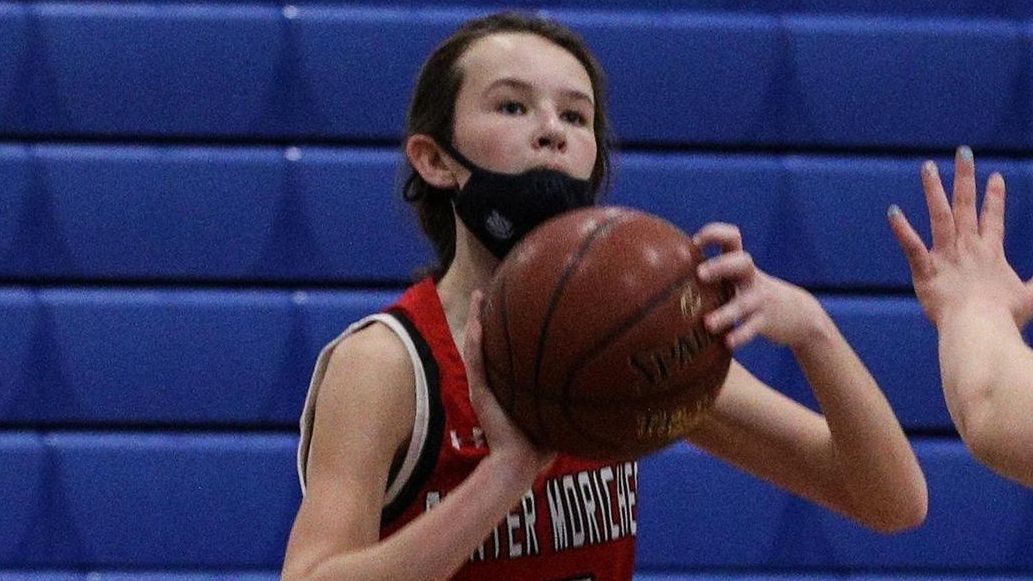 Emma Morris' longrange shooting boosts Center Moriches Newsday