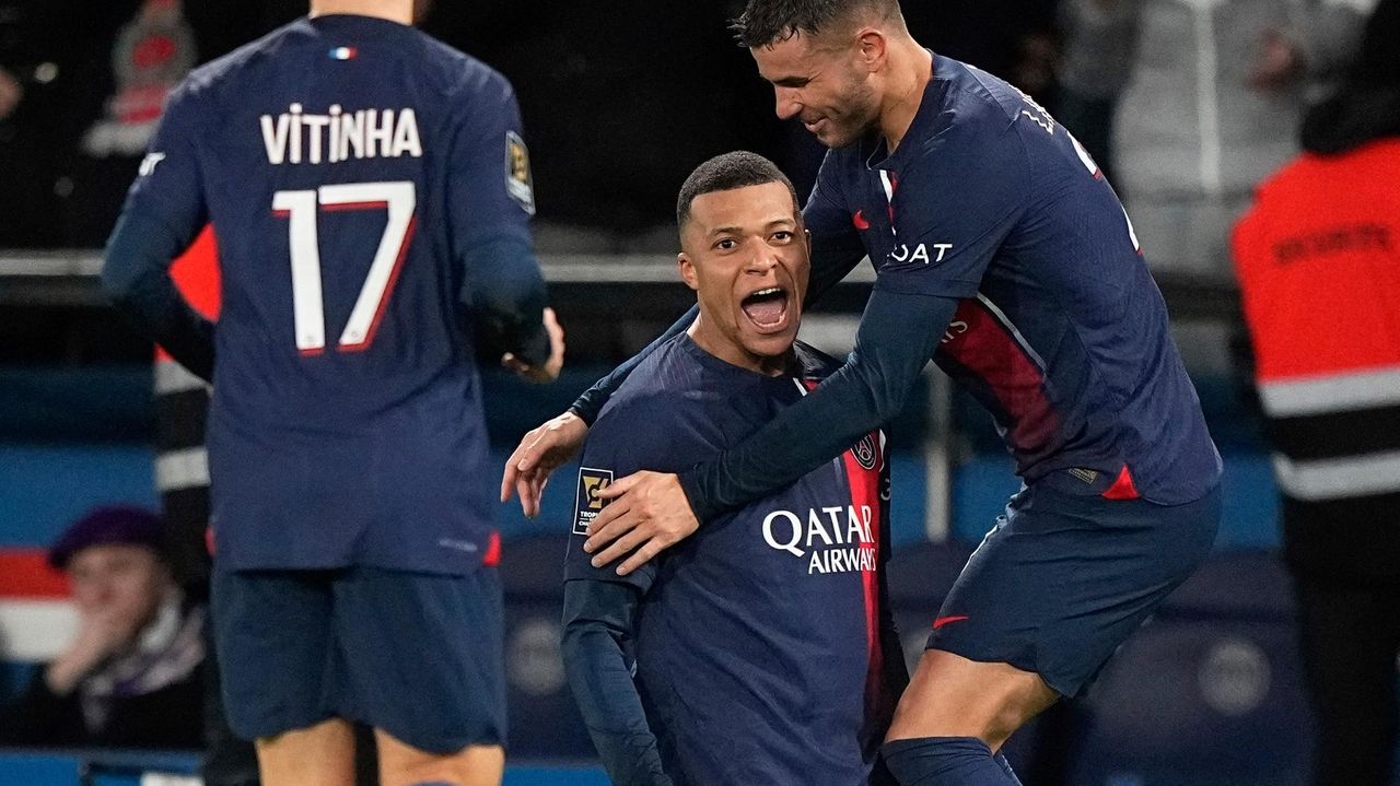 Mbappé Scores Again As Paris Saint-Germain Beats Toulouse 2-0 To Win ...