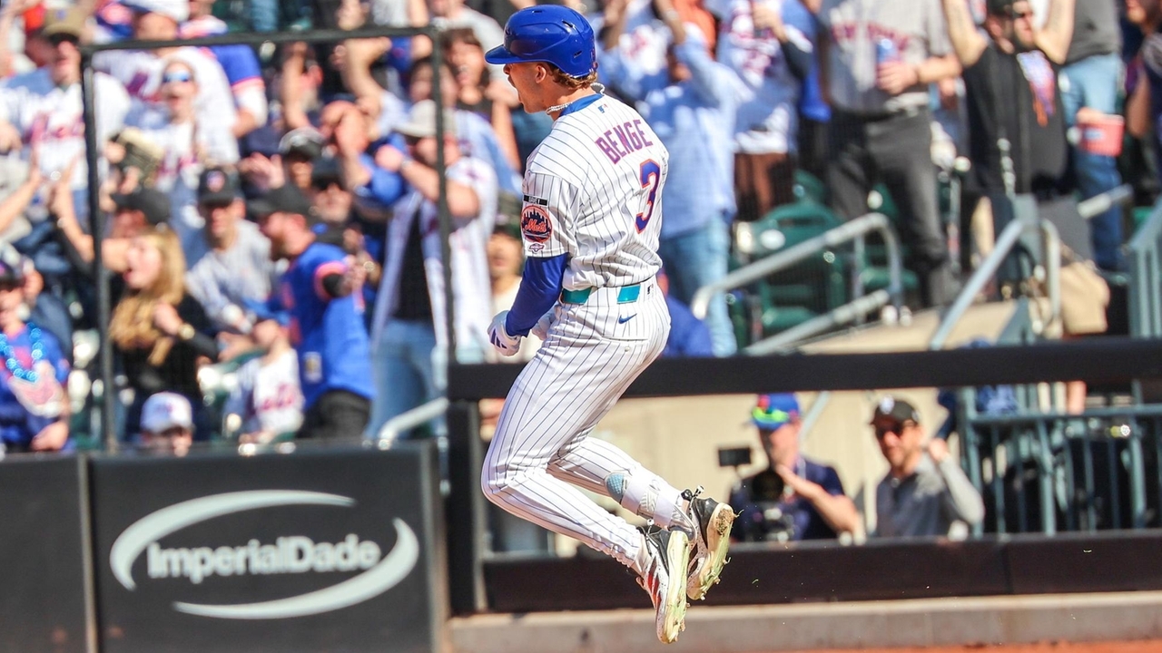 Mets chase Pirates' Skenes early in Opening Day win
