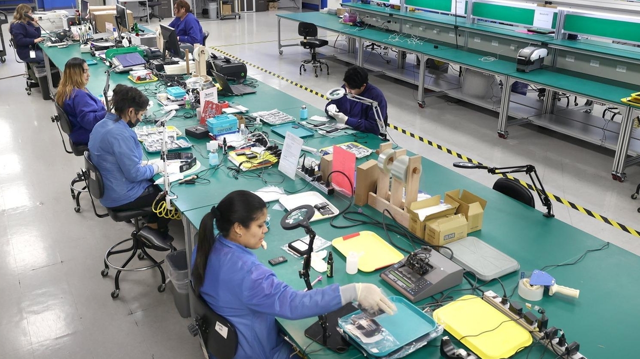 Orbic Electronics' plan to bring 1,000 jobs to Long Island from China wins $10M from New York State - Vimarsana News