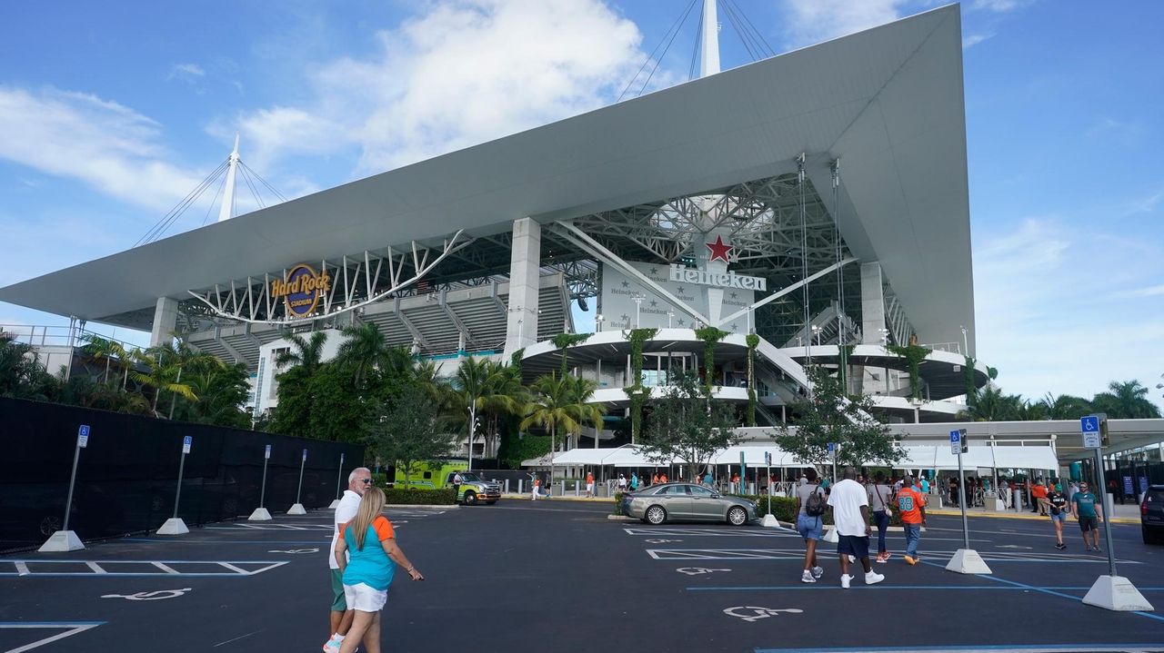 Bills fan killed near Dolphins' stadium after last weekend's game