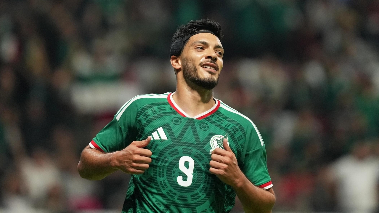 Ahead of World Cup, Mexico striker Raul Jimenez fixes club future