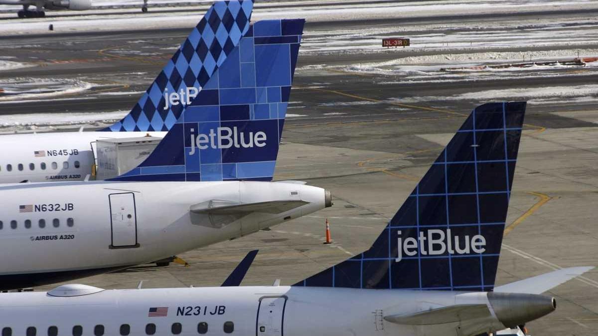 Long Island and New York City airports shut at 10 p.m. Newsday