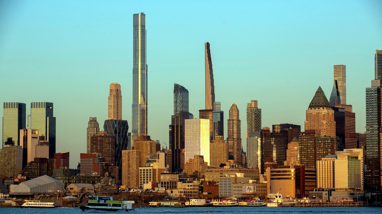 New York City's tourism industry rebounded since COVID, DiNapoli report says - Vimarsana News