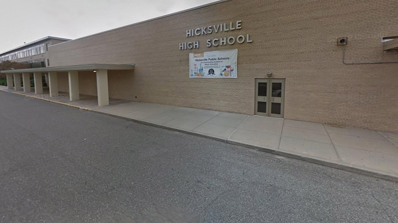 Two accused in burglary at Hicksville High School - Newsday