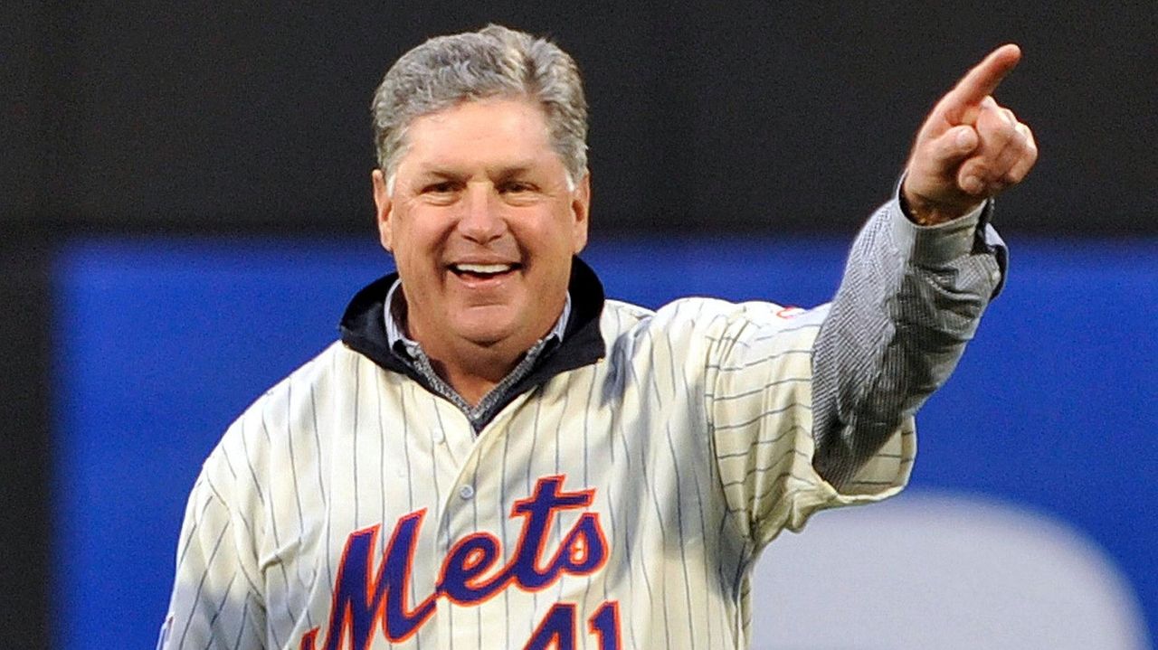 Tom Seaver statue unveiled by Mets at Citi Field - Newsday