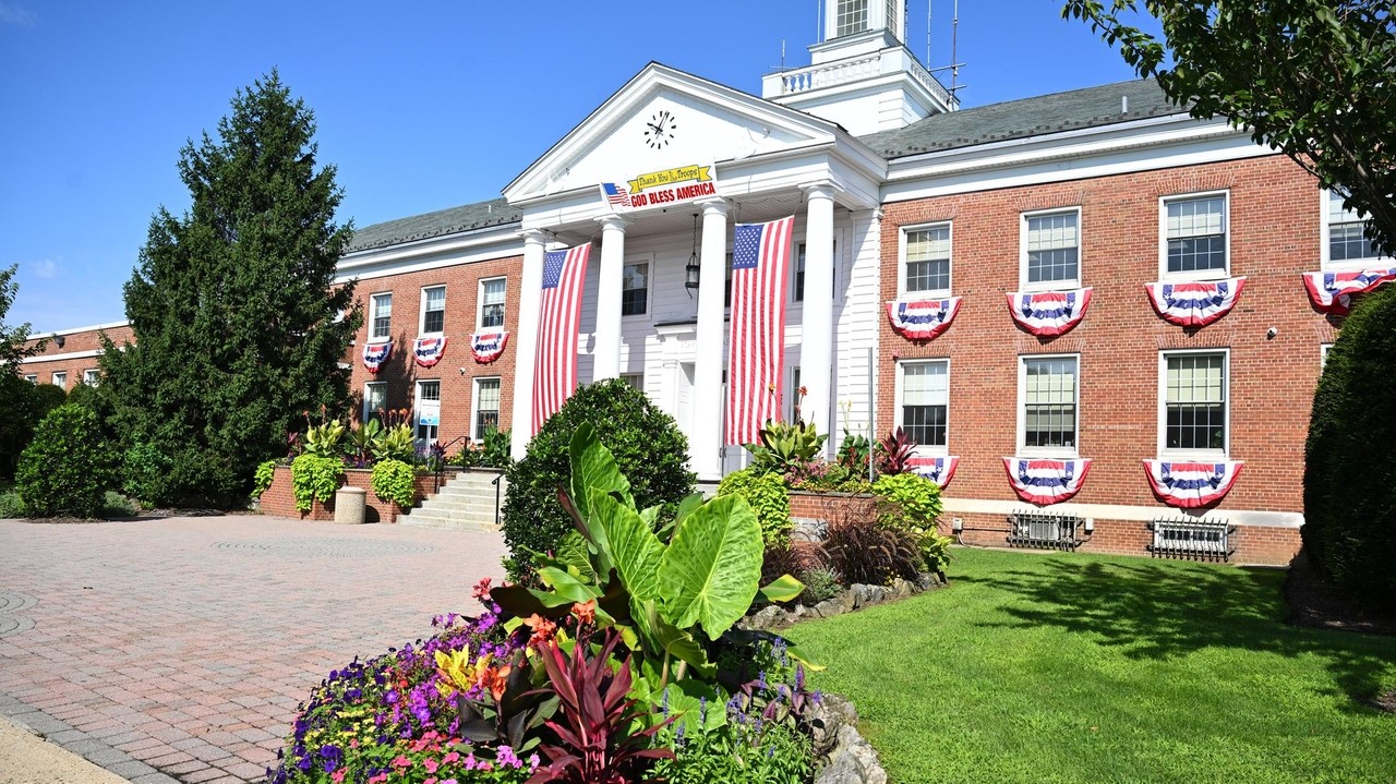 Babylon proposed budget includes tax hike, raises for some elected officials