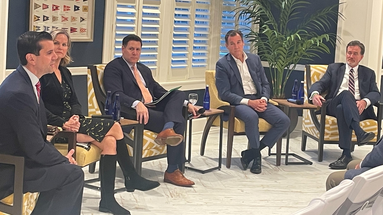 Suozzi's loud silence on a CD3 run - Vimarsana News