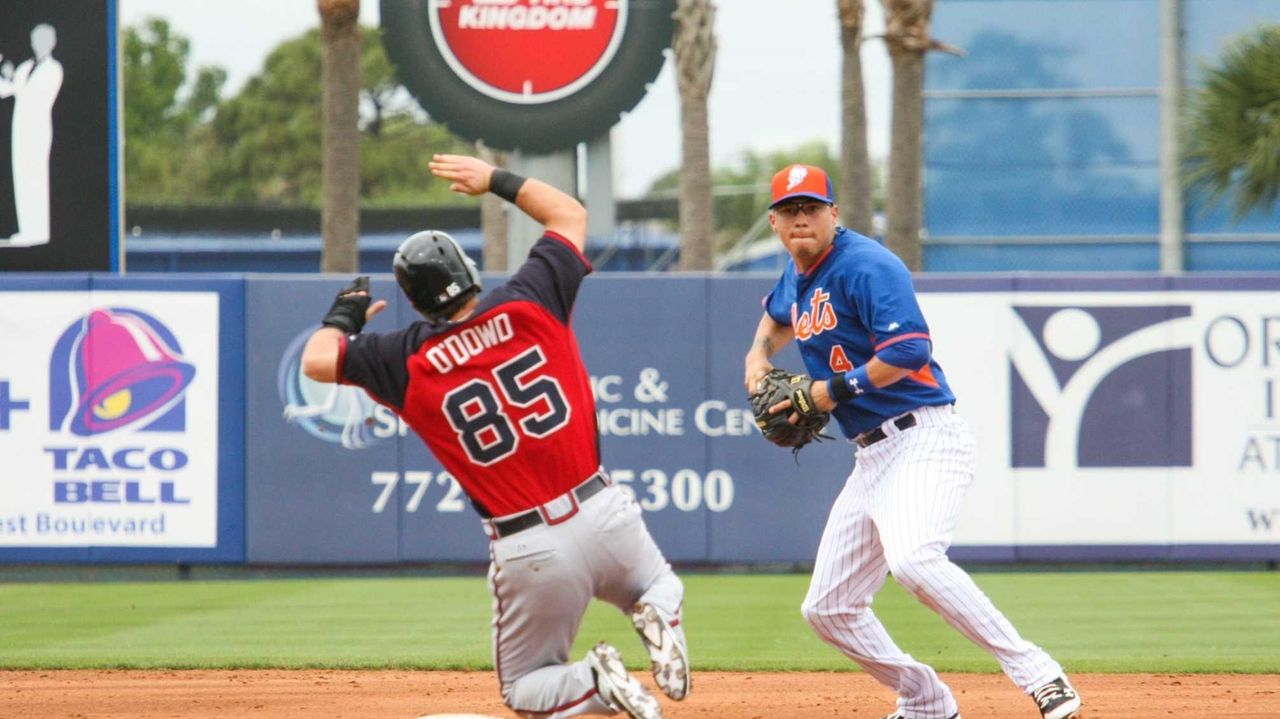 Mets shortstop Wilmer Flores shows improvement with defense – New York  Daily News