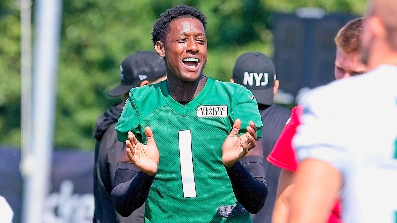 New York Jets' Sauce Gardner calls himself a 'different' rookie