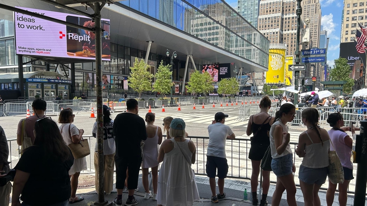 Crowds gather as mystery grows