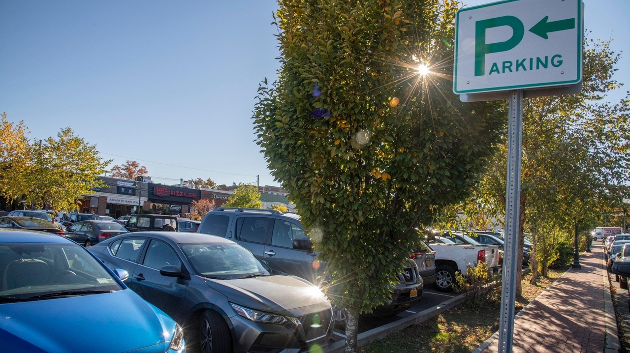 Huntington OKs 220M budget that drops planned parking meters Newsday