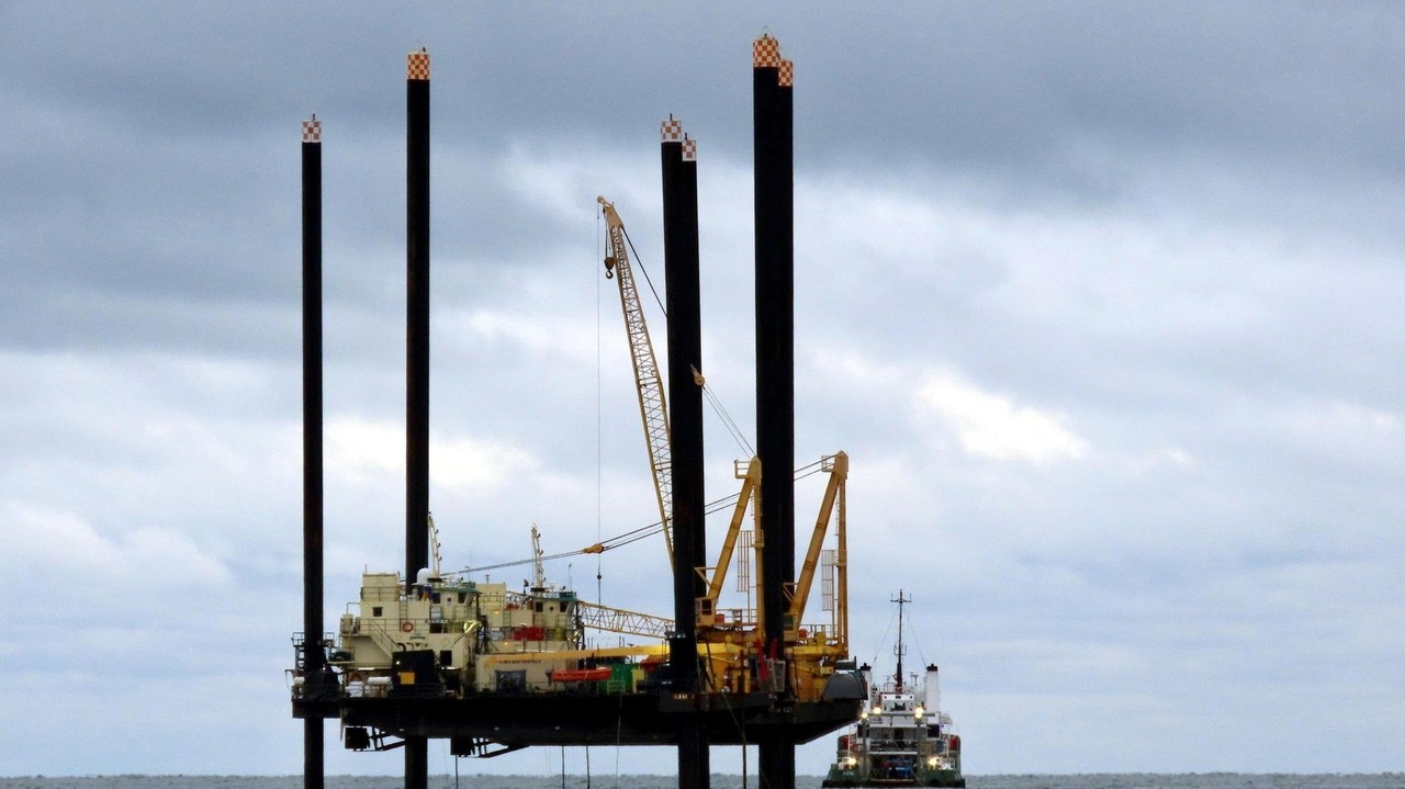 Offshore wind farms' rising costs affecting LI electric bills - Newsday