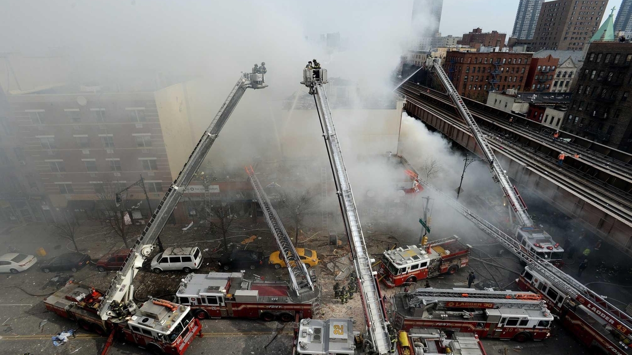 Complete coverage: East Harlem building explosion - Newsday