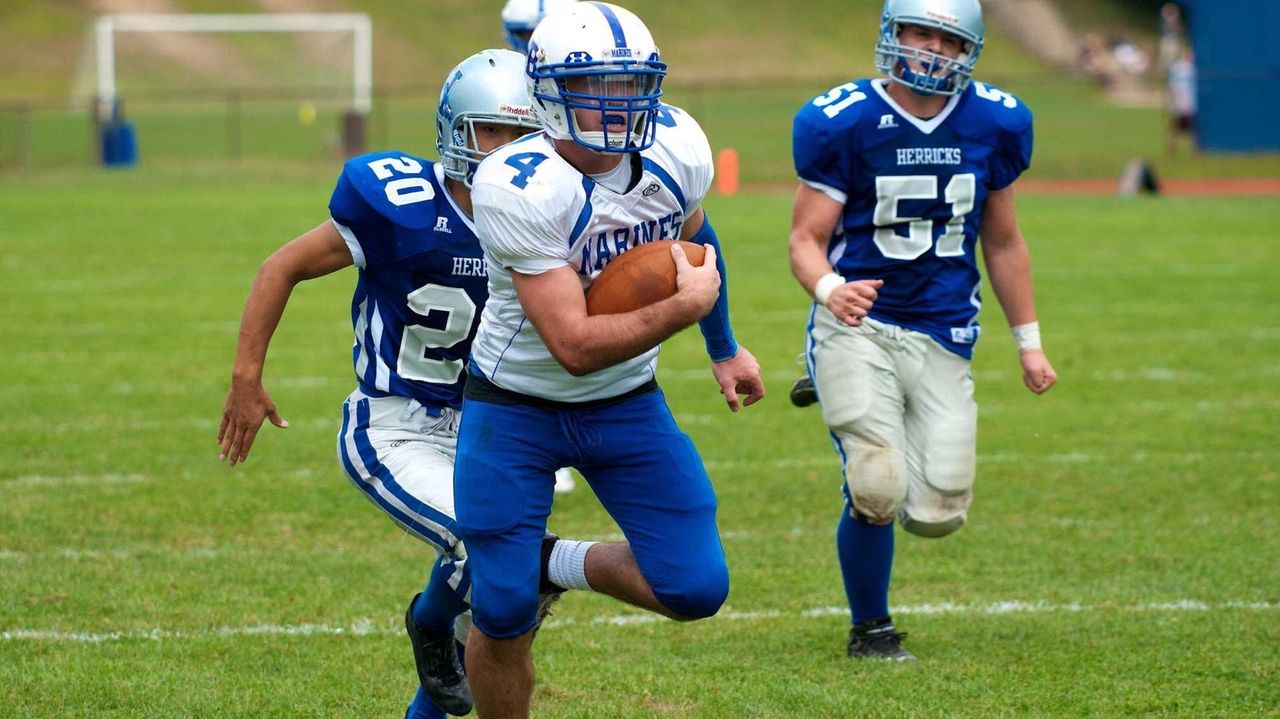 Week 3's gridiron greats Newsday