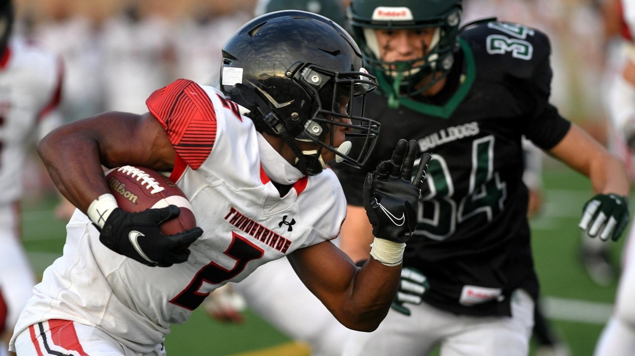 football-photos-lindenhurst-17-half-hollow-hills-east-13-newsday