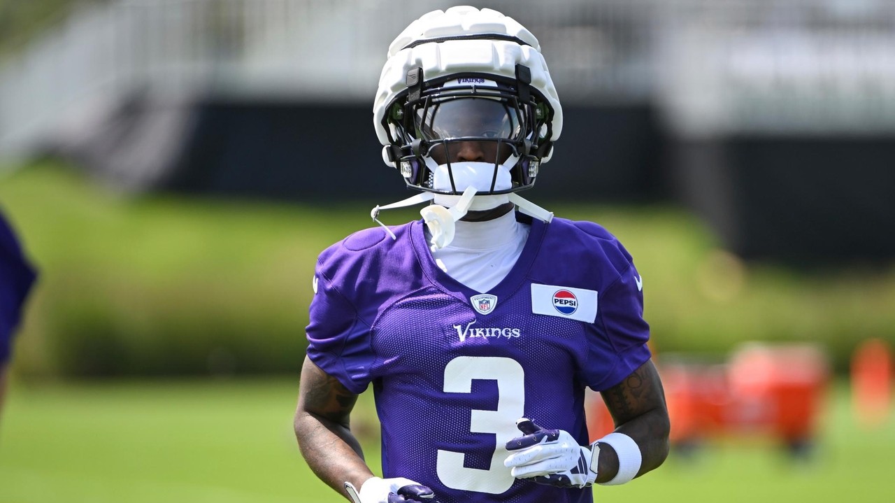 Vikings No. 2 WR Jordan Addison not practicing after hurting left ankle ...