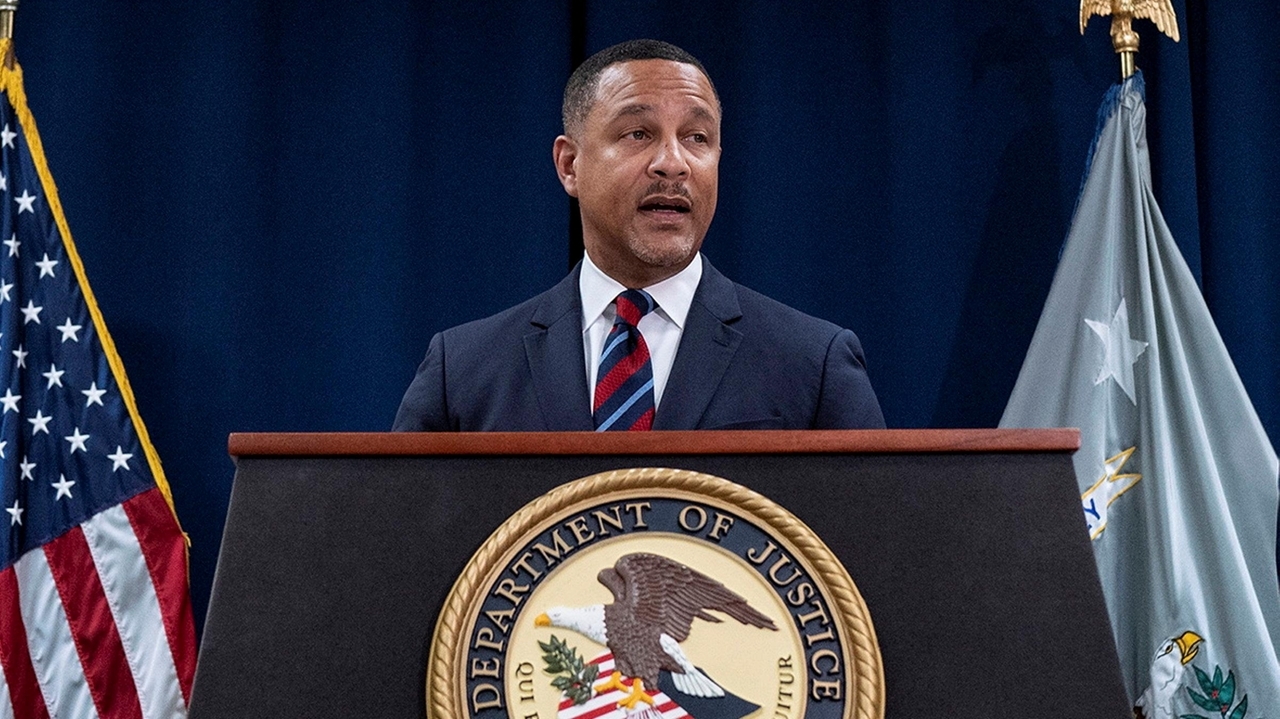 Long Island defendants charged in federal indictment on murder, drug trafficking, money laundering charges, officials say - Vimarsana News
