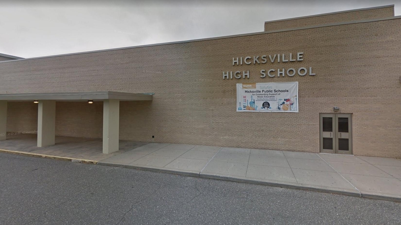 Island Trees, Plainedge, Seaford school districts targeted by new Cat in the Hat hoax