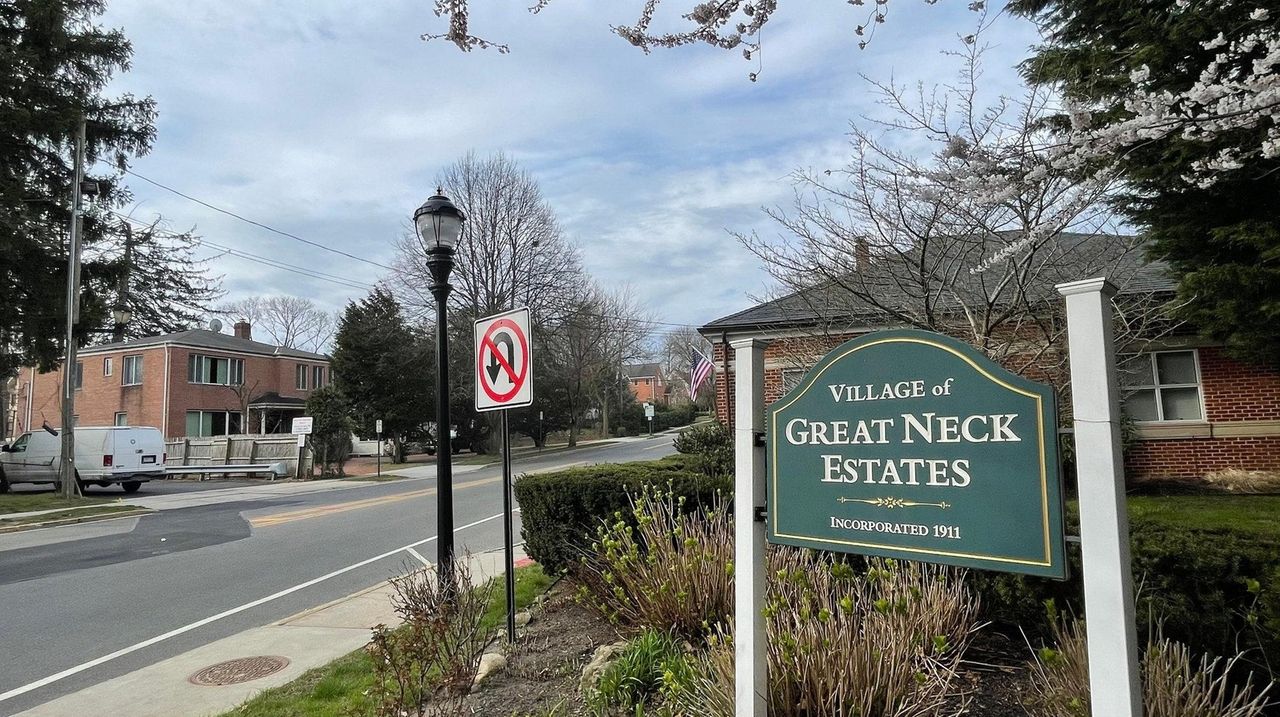 Study to examine cost to connect Great Neck homes to public sewer Newsday
