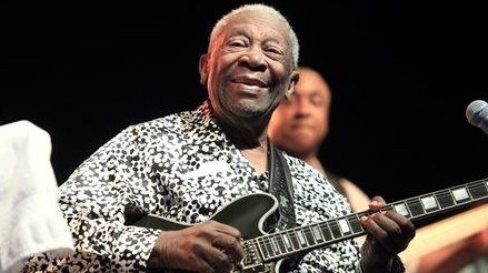 Blues music legend B.B. King performs on Framptons