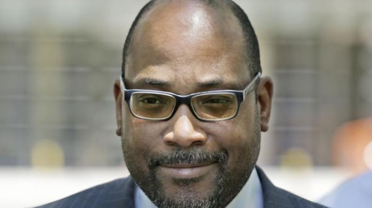 New York state Sen. John Sampson leaves federal