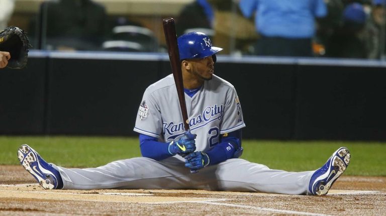 Kansas City Royals shortstop Alcides Escobar (2) is