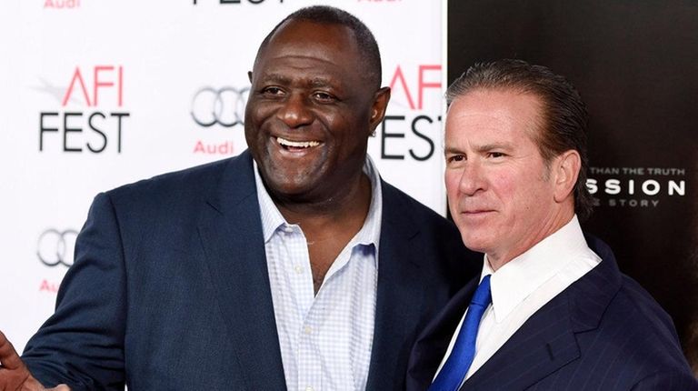 Former NFL football player Leonard Marshall, left,