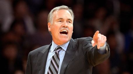 Former Knicks and Lakers head coach Mike D'Antoni
