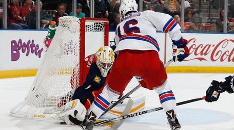 Florida Panthers goaltender Roberto Luongo (1) stops