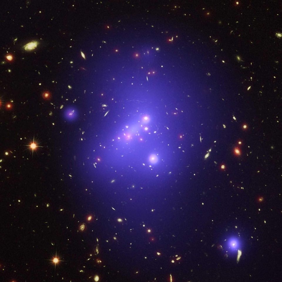 The galaxy cluster called IDCS J1426.5+3508, or IDCS
