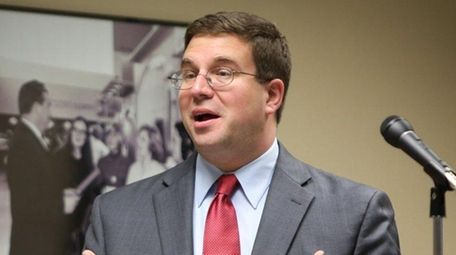 David Calone is challenging Anna Throne-Holst in the