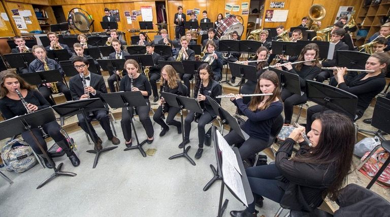 Music students from North Shore High School during
