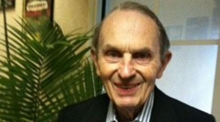 Attorney and Marine veteran Theodore Bushell died Jan.