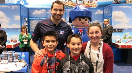NY Rangers left winger Rick Nash with Kidsday