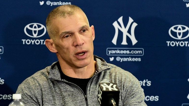 New York Yankees manager Joe Girardi speaks to