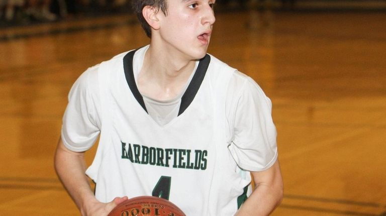 Alex Bloom hit the winning three-pointer with 39