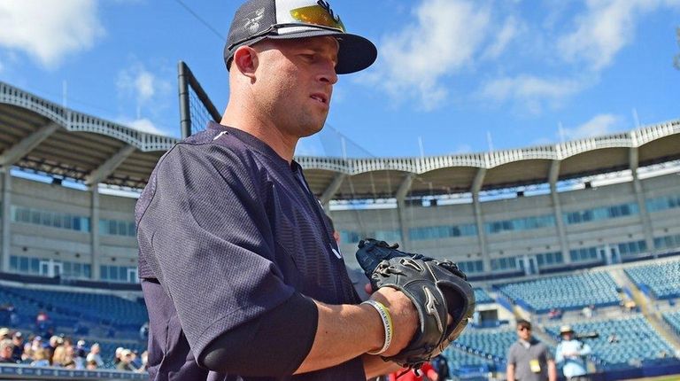 Yankees outfielder Brett Gardner takes the field