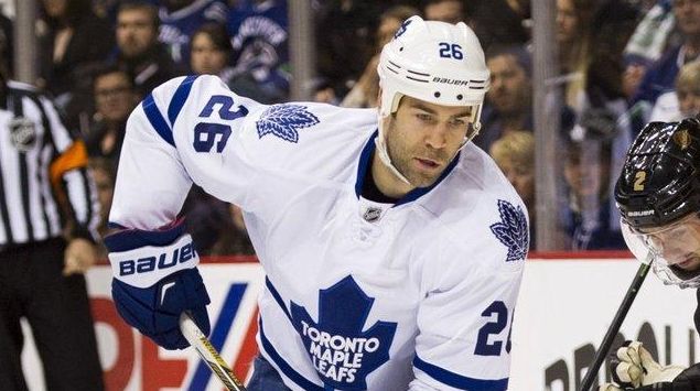 Daniel Winnik #26 of the Toronto Maple