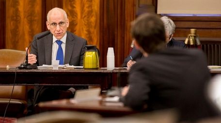 Mayor de Blasio's budget director Dean Fuleihan testifies