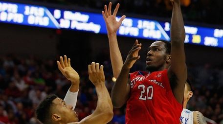 Jameel Warney of the Stony Brook Seawolves attempts