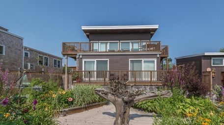 This three-bedroom home in Ocean Beach comes with