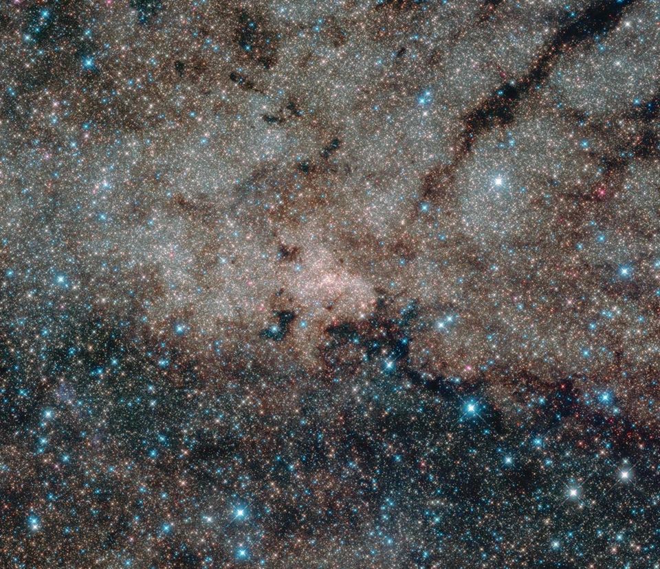 This infrared image from the NASA/ESA Hubble Space