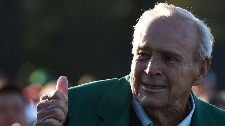 Honorary starter Arnold Palmer greets fans as he