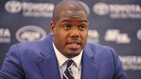 D'Brickashaw Ferguson speaks at his retirement news conference