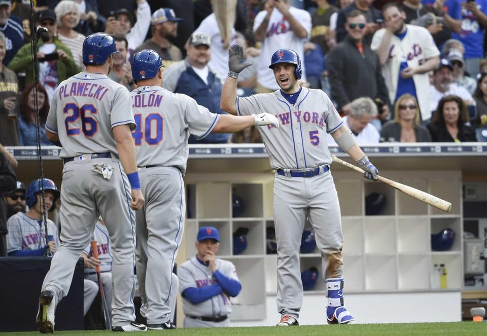 Bartolo Colon of the New York Mets, center,