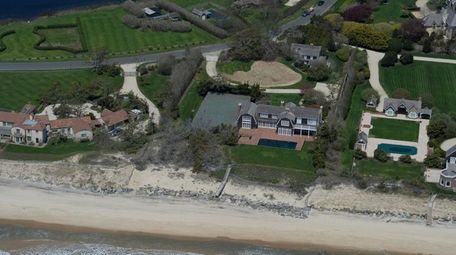 David Geffen has purchased this 2-acre East Hampton