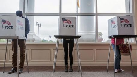 McCracken County residents vote at the Lang No.