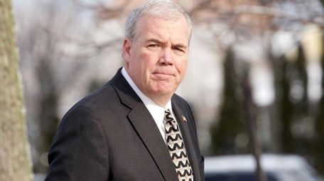 Edward Walsh arrives at Federal Court in Central